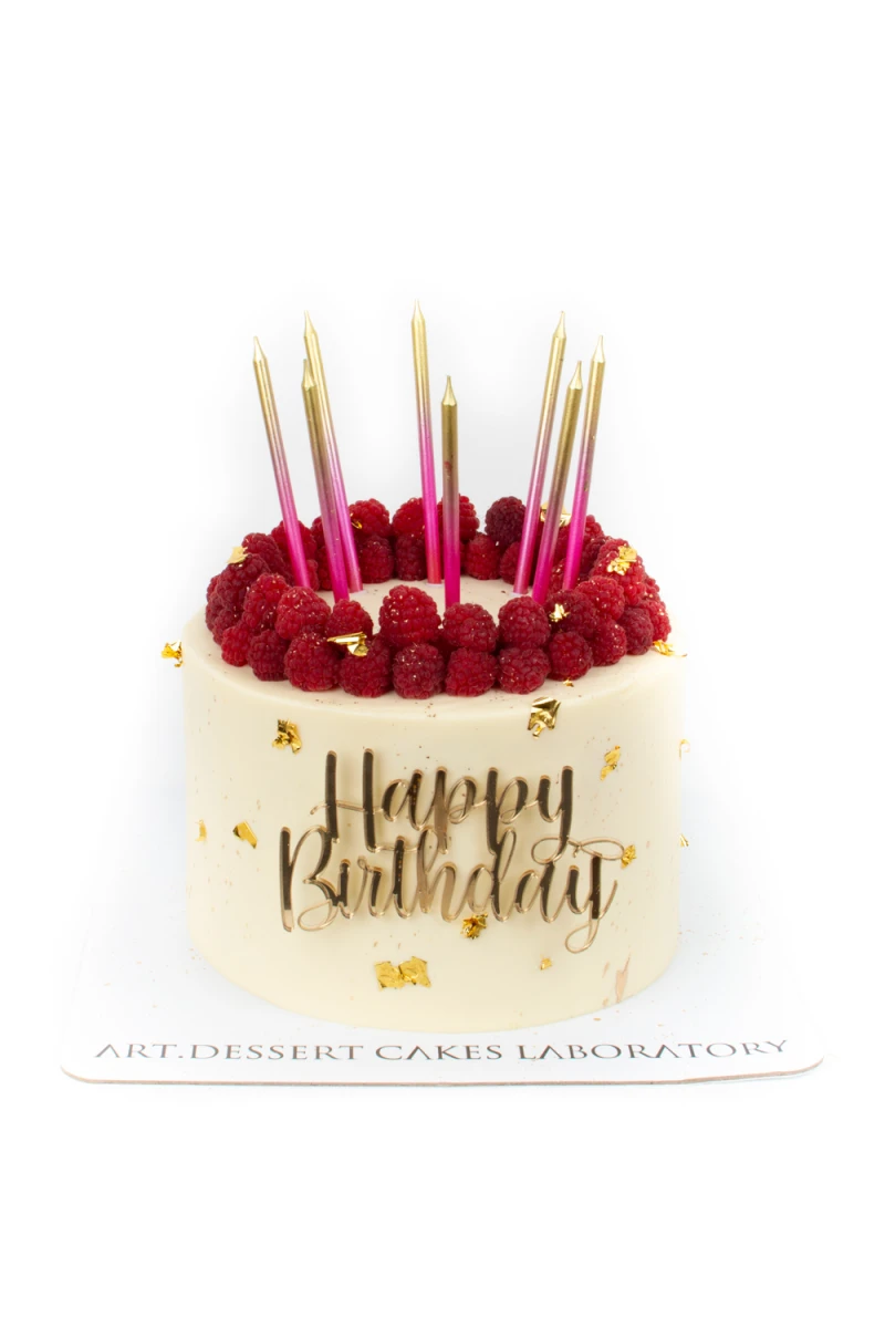 Tort aniversar cu zmeura